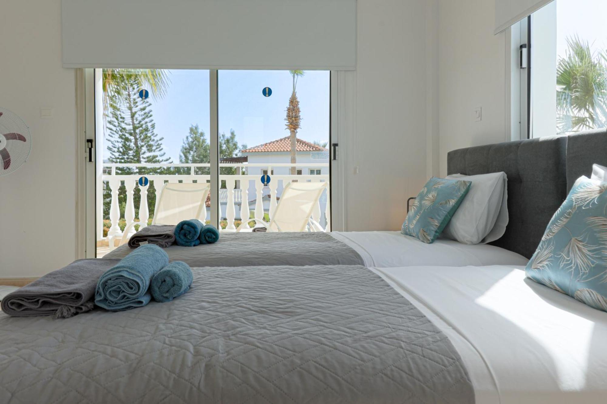 Villa Yolo Пейя Экстерьер фото